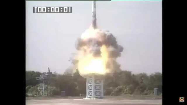 Индия испытала ракету, способную нести ядерную боеголовку