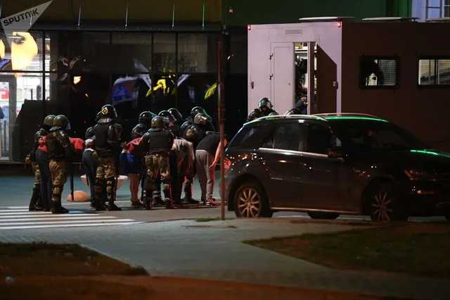 В Беларуси вчера задержали более 300 протестующих