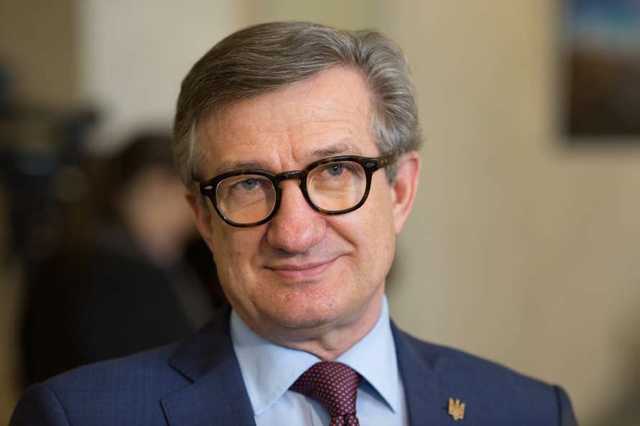 Нардеп Тарута неоднократно ездил в Россию во время войны