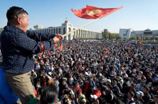 Президенту Киргизстану загрожує імпічмент