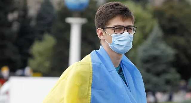 Коронавирус набирает темп в Киеве: заразились еще более 500 человек