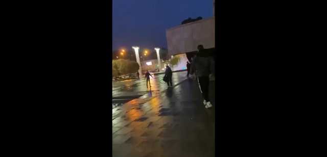 За Кернеса!: В Харькове напали на агитаторов «Слуги народа»