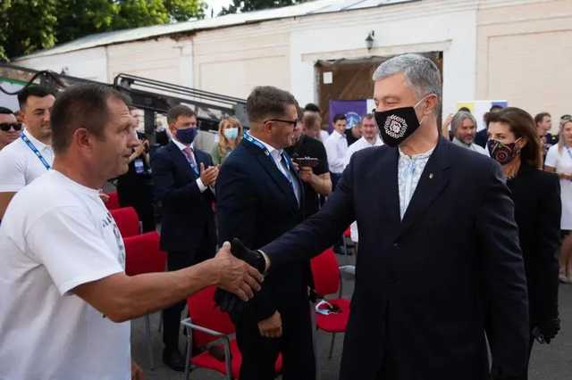 Порошенко выписали из больницы