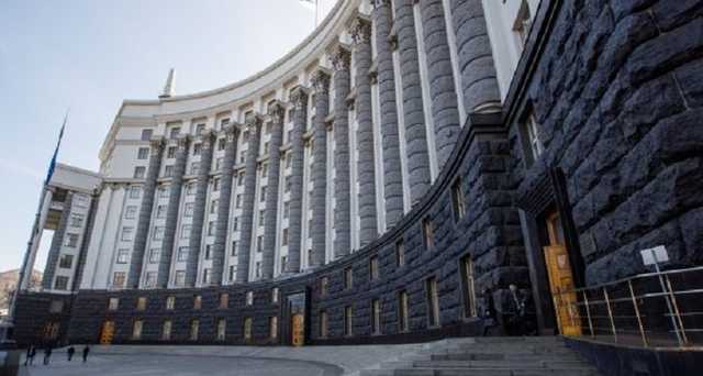 Кабмин выделил Минздраву почти 3 млрд гривен из COVID-фонда: на что пойдут деньги