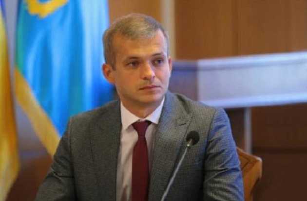 Who is mister Lozinsky?