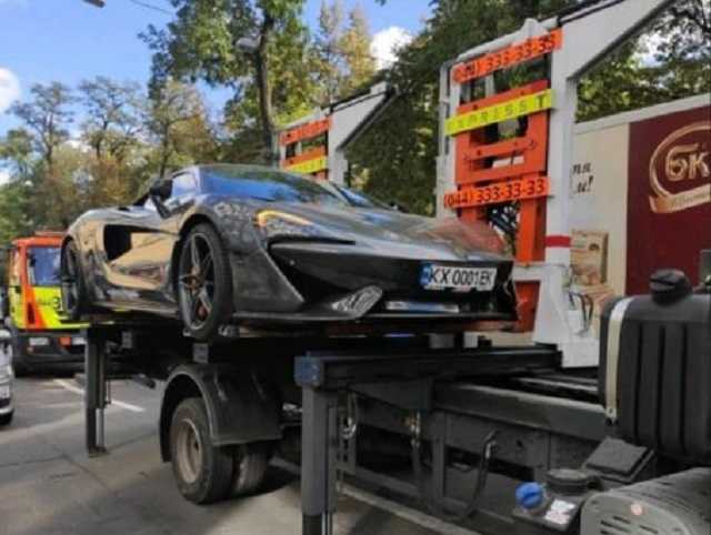 В Киеве забрали на штрафплощадку суперкар McLaren