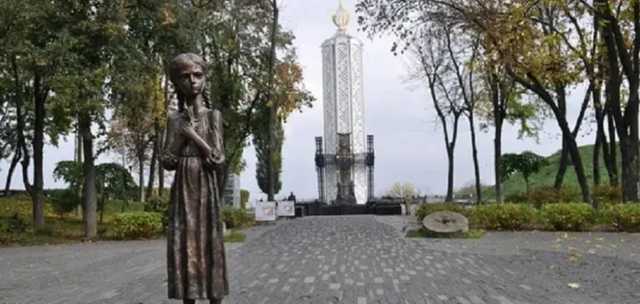Украина начала борьбу за внесение слова "голодомор" в английские словари