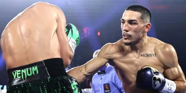 Ломаченко сенсационно проиграл Лопесу и не стал абсолютным чемпионом мира