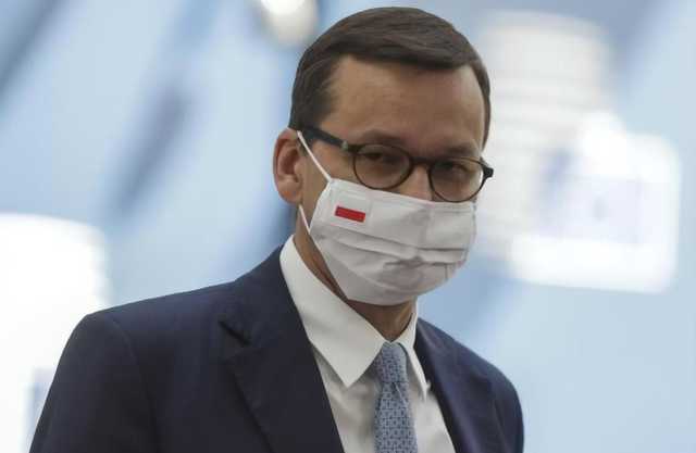 Премьер Польши вышел из карантина после подозрения на коронавирус
