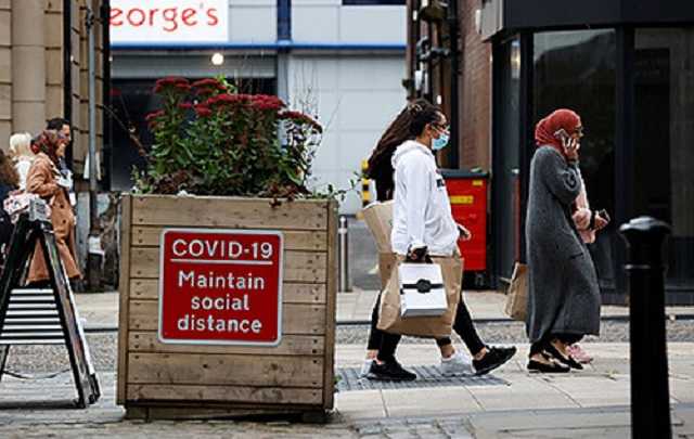 Британии предложили срочно вводить полный локдаун