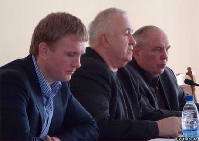 Они правят Геническим районом. Слева направо: Андрей Евстратов («Евстрат») и Сейтумер Ниметуллаев («Сеня»)