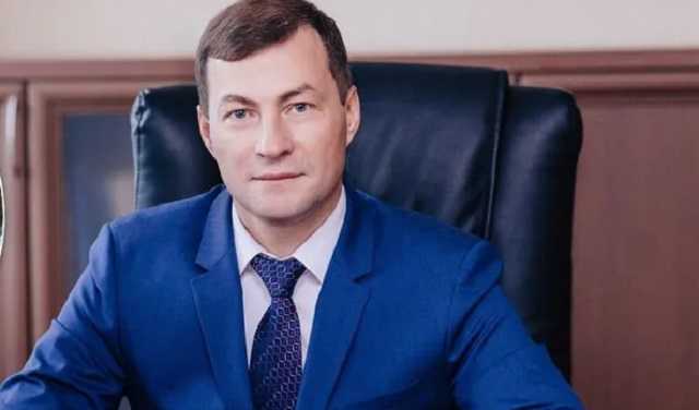 В Ровно подожгли автомобиль кандидата в депутаты облсовета