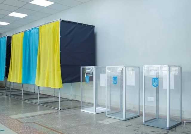 "Опора" заявила о низкой явке на местных выборах в Украине