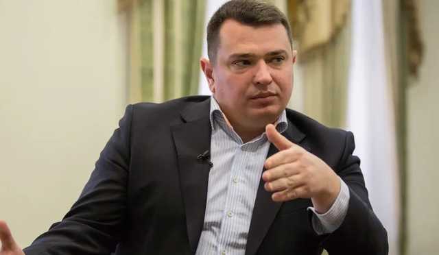 Суд подтвердил увольнение Сытника из НАБУ