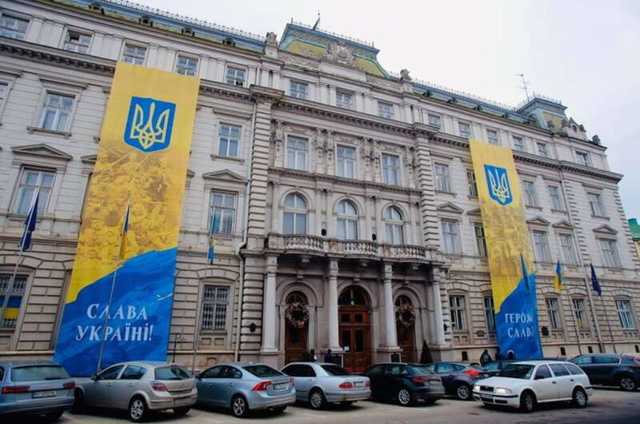 Во Львовский облсовет прошли девять партий – СМИ