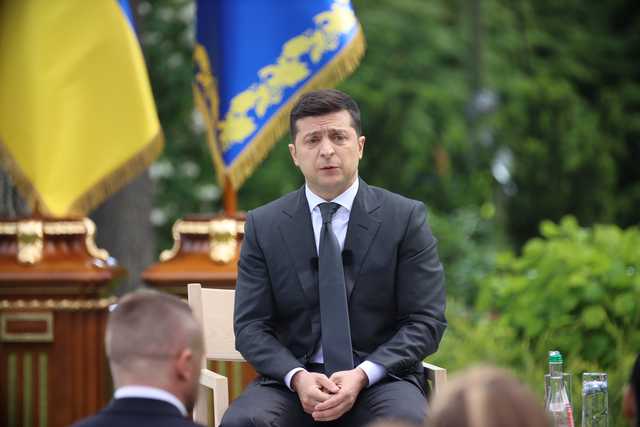 Зеленський анонсував законопроект про відновлення доброчесності КСУ