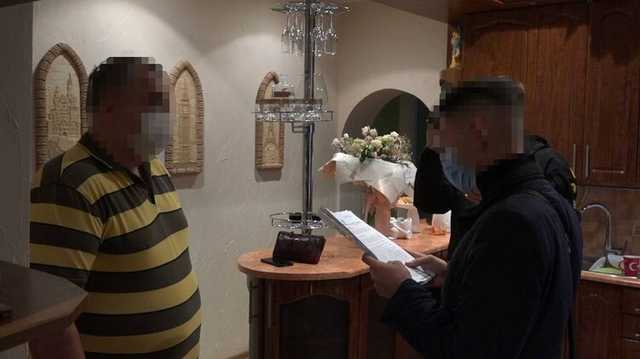 Бывший сотрудник МВД хотел купить должность главного полицейского Ровно за миллион долларов