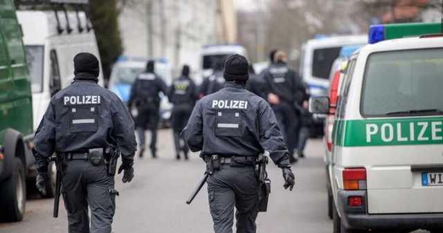 Полиция Германии ужесточит проверки ношения масок и будет пресекать скопление людей на улице