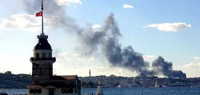 В Стамбуле загорелась больница, прогремели взрывы