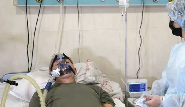 В Украине COVID-19 за сутки заболели почти 9 тысяч человек