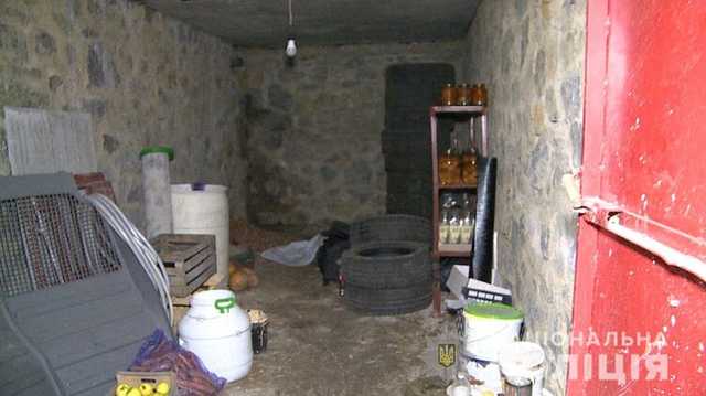 В Виннице супружеская пара удерживала в подвале мужчину, чтобы выбить с него долг