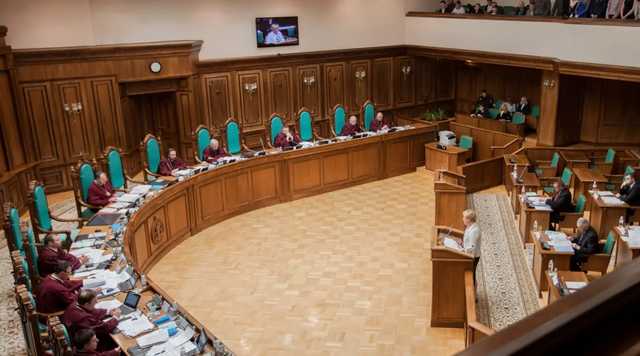 Депутат рассказала, сколько стоит содержание судьи КС