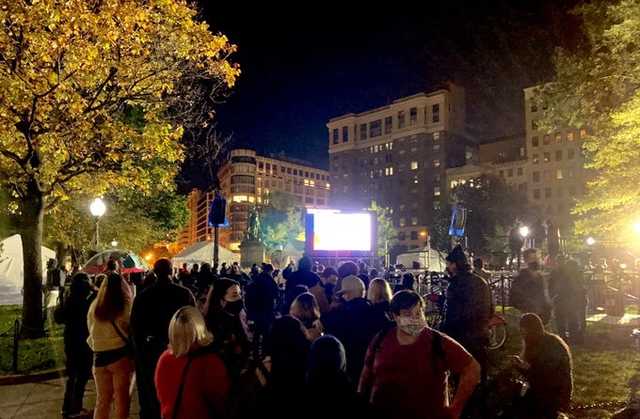 Вашингтон всколыхнули акции протеста в ночь подсчета голосов, начались стычки