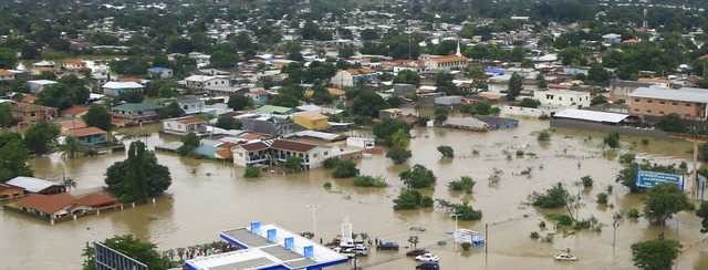 Центральная Америка "утонула" из-за урагана "Эта", погибли более 70 человек