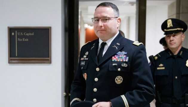 Уволенный Трампом эксперт по Украине пообещал Зеленскому "возвращение к нормальной жизни"