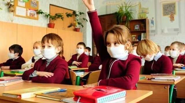 Кабмин ограничивает работу школ и детсадов, уменьшая количество детей в классе
