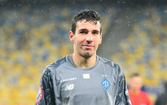 Третий вратарь "Динамо" заболел коронавирусом