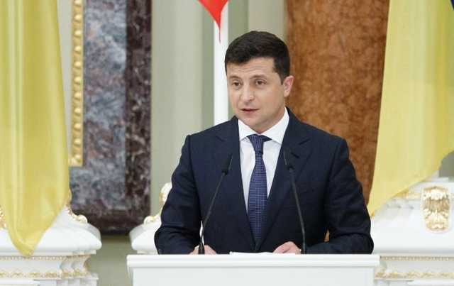 Рада до конца года должна решить вопрос КСУ и кадровых перестановок, - президент