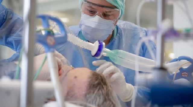 В Украине после выходных обнаружили менее 10 тысяч новых больных COVID-19