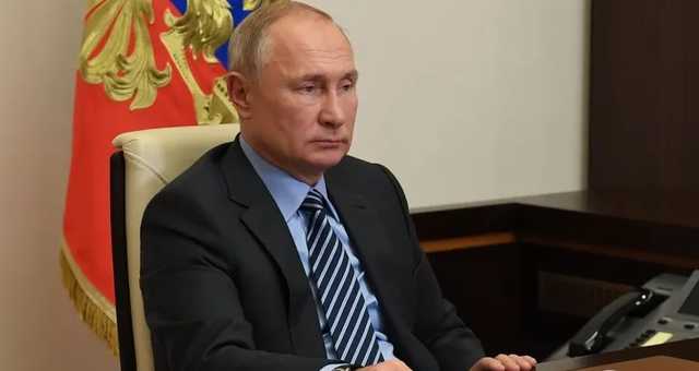 "Вы меня боитесь?" Путин пошутил над военными, обсуждая ядерное оружие