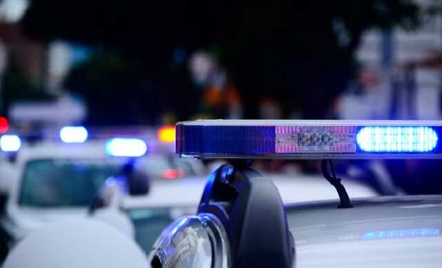 В Киеве мужчина с ножом напал на женщину и трехлетнего ребенка