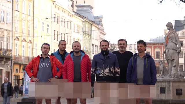 Рестораторы Львова сняли видео без штанов: если нужно – вводите локдаун