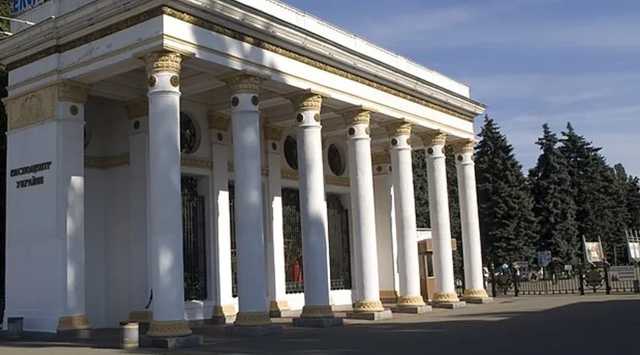 В Киеве нашли человеческую руку на территории ВДНХ