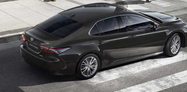 Бенкет під час чуми. У період пандемії Рада закуповує 14 автомобілів Toyota Camry