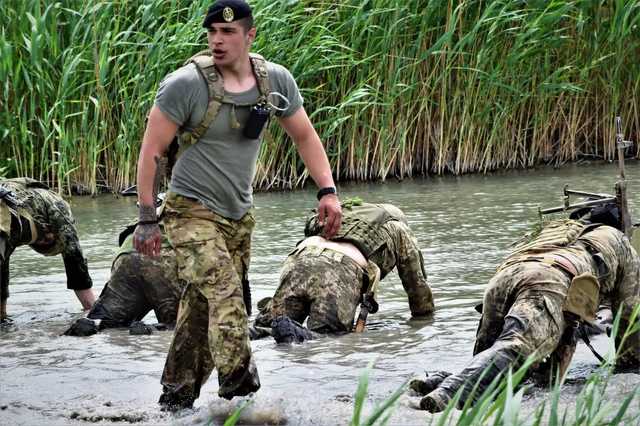 Как командование морской пехоты не замечает проблем в боевой подготовке личного состава