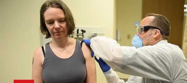    Astrazeneca     Pfizer  Moderna