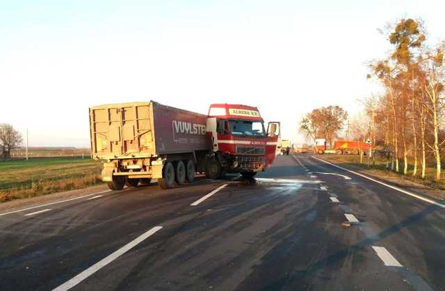 На Рівненщині в ДТП загинули матір з сином, ще двох дітей госпіталізували