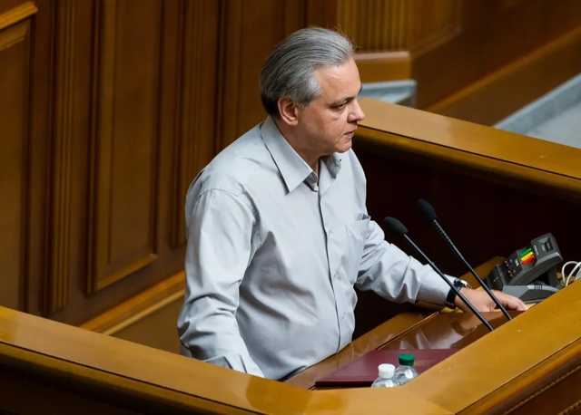 Партия «Голос» требует отправить в отставку министра обороны