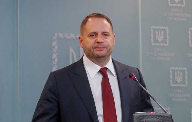 Єрмак озвучив план виходу з конституційної кризи