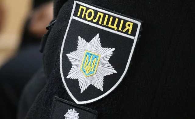 В Киеве Mercedes обстреляли из автомата Калашникова