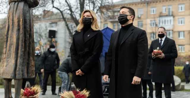 Зеленский с женой почтили память жертв Голодомора