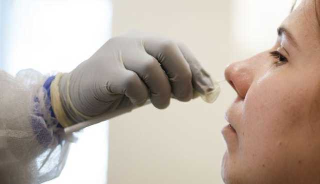 Канада проверила на коронавирус почти треть населения