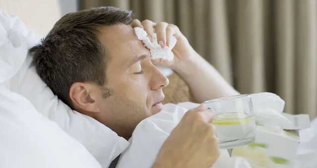 Коронавирусом в Киеве заболели 1800 человек за сутки