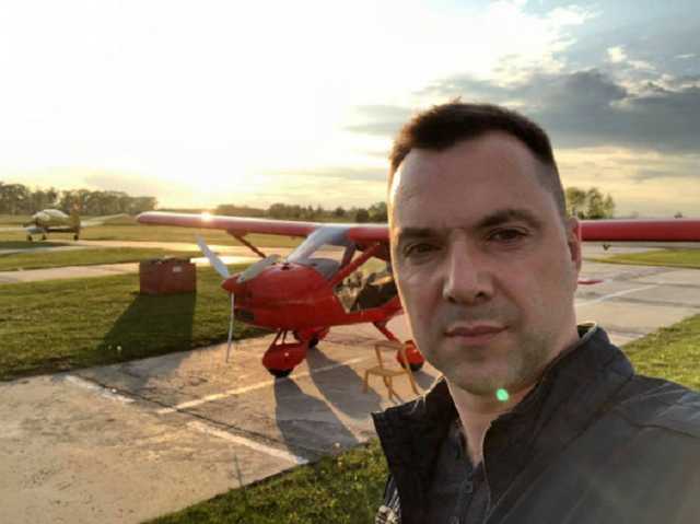 «Это только в фантазиях»: Арестович исключил «ужасный конец» Зеленского