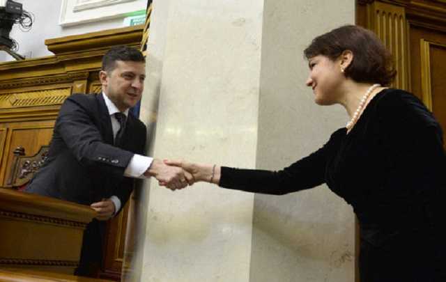 Зеленський уже вдруге блокує розслідування корупції у власному найближчому оточенні