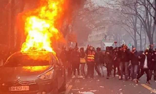 В Париже произошли погромы и акции протеста: город в огне